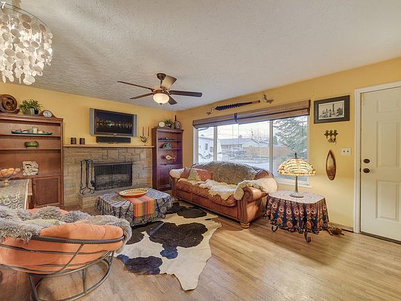 4th image of 504 SE 96th Ave