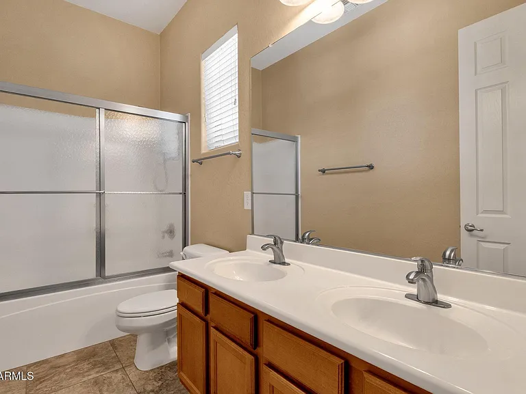 2403 E Robb Ln — Photo 19
