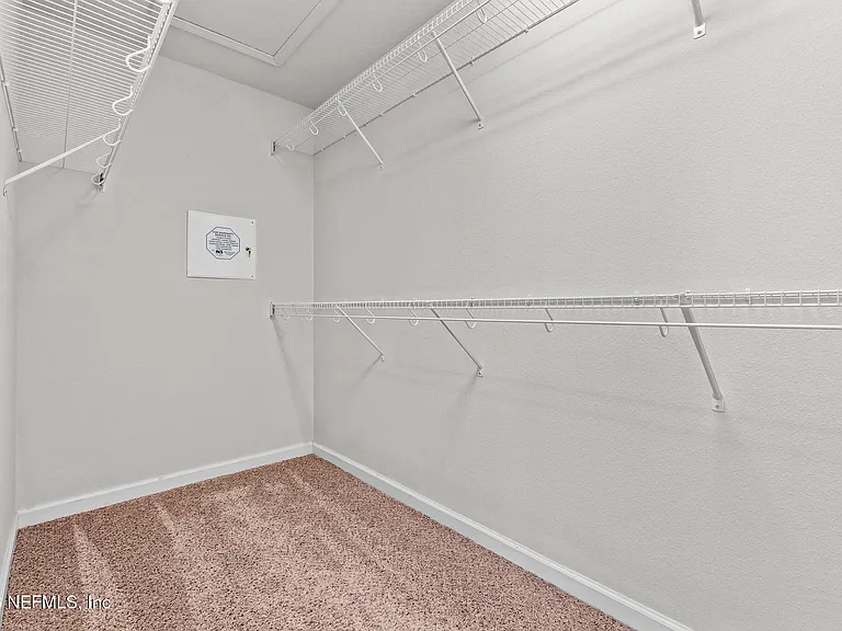 6791 Roundleaf Dr — Photo 20