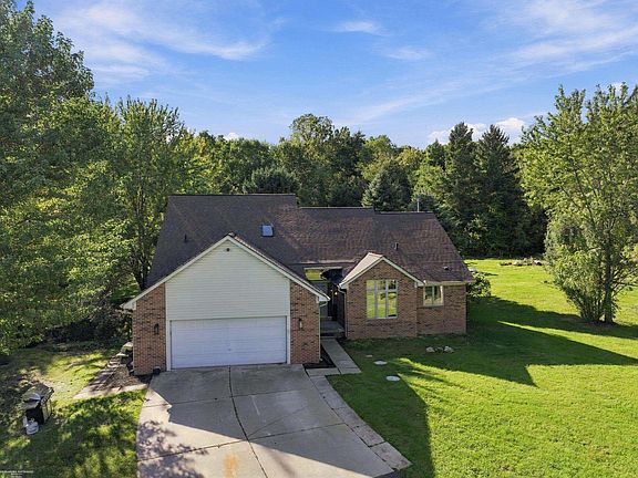 2nd image of 80131 Hipp Rd