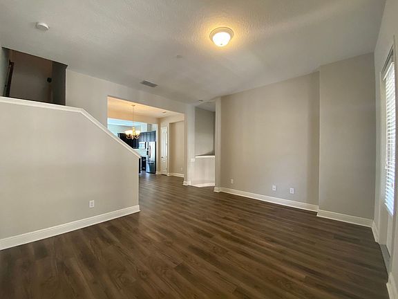 5th image of 2408 Lobelia Dr