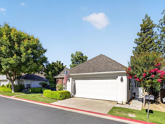 3rd image of 6652 N Seedlescombe Dr
