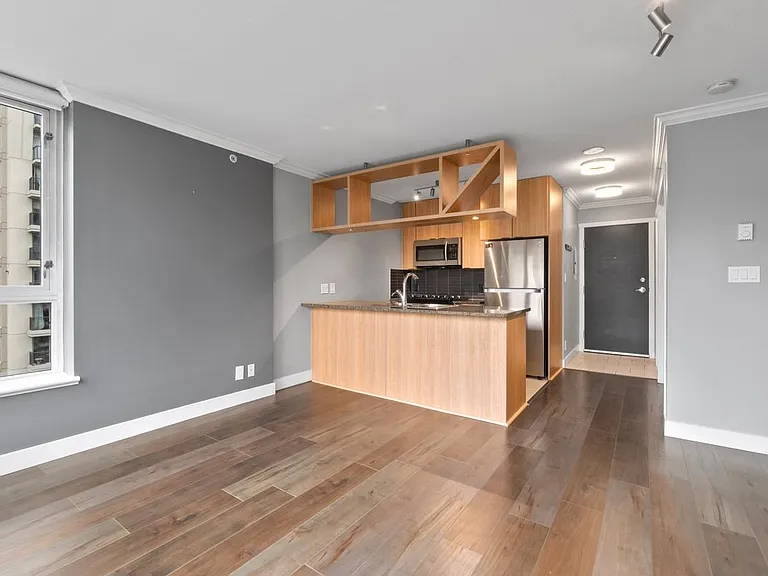 1001 Richards St #1401 — Photo 10