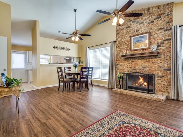 2400 Jupiter Rd APT J4, Plano, TX 75074
