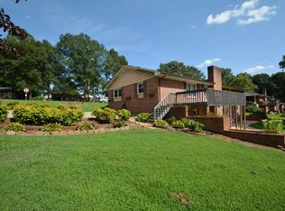 3228 Springfield Dr, Lincolnton, NC 28092