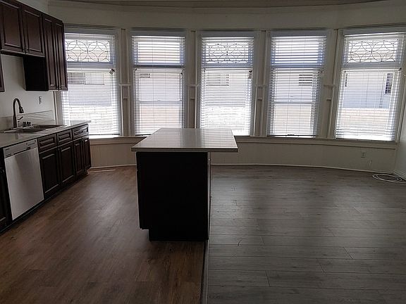 3rd image of 2217 S Hobart Blvd