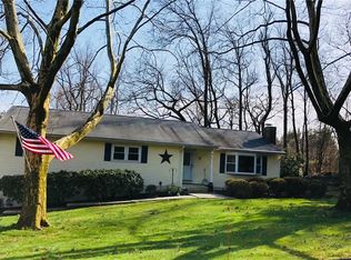 17 Augur Rd, Airmont, NY 10901