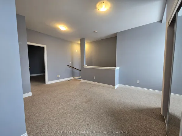 54 King St E, Clarington, ON