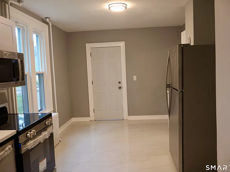 156 Union St #1 — Photo 4