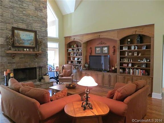 5th image of 150 Northington Woods Dr
