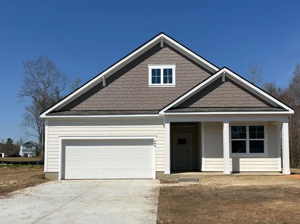 380 Willows Crescent Dr, Moncks Corner, SC 29461