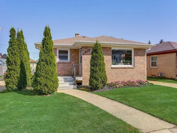 2221 Carlisle AVENUE, Racine, WI 53404