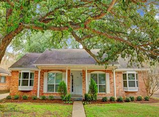 6050 Lymbar Dr, Houston, TX 77096
