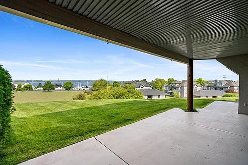 1034 Marina Bluff Dr Photo 1