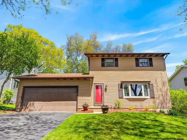10 Flagstaff Ct, Madison, WI 53719