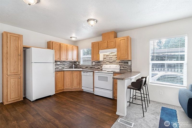 5th image of 17114 153rd Avenue SE #10