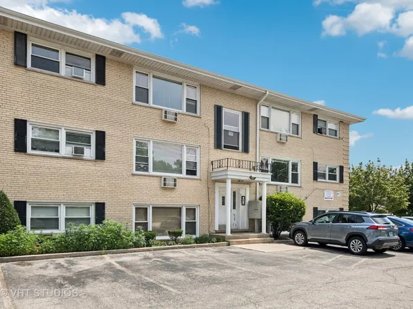 5037 N East River Rd APT 2B, Harwood Heights, IL 60706