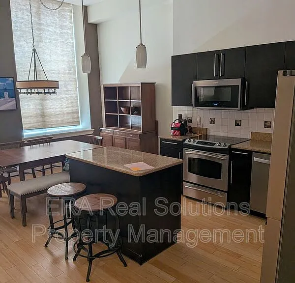15 W 4th St #305 — Photo 3