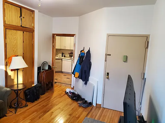 Rented by Apple Exclusive Realty Inc | media 5