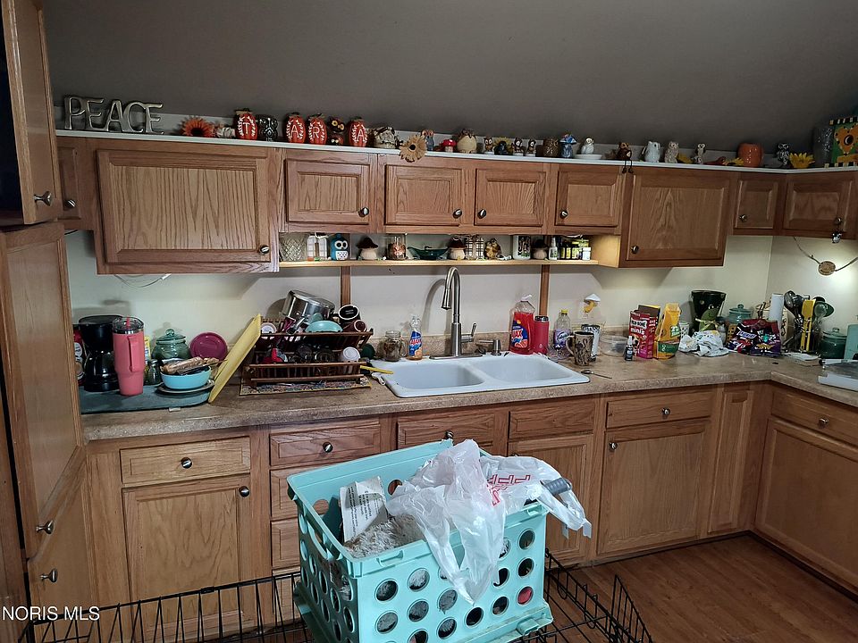 2nd image of 105 Elmwood Ave