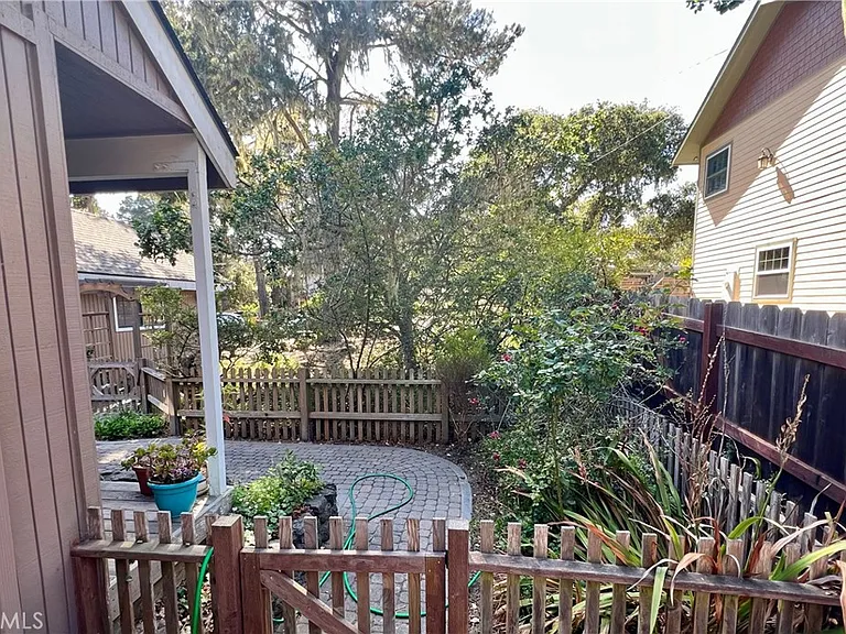 1530 Emerson Rd — Photo 6