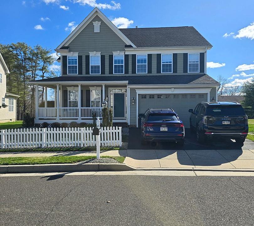 1st image of 10 Hartfeld Rd