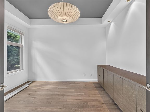 5th image of 9415 144th St NW