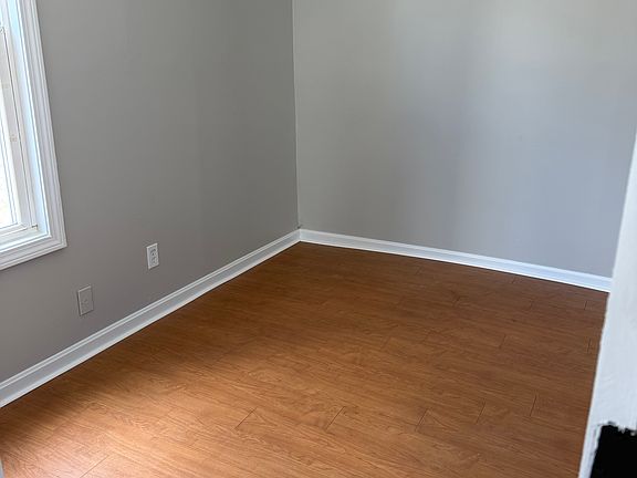 4th image of 71 Stewart St APT 1