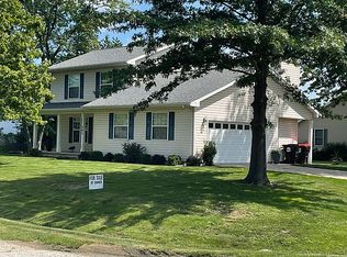 301 Wilson Ave, Le Roy, IL