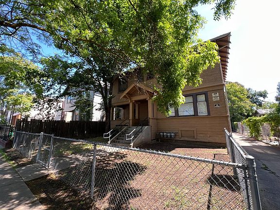 3rd image of 722 N San Joaquin St