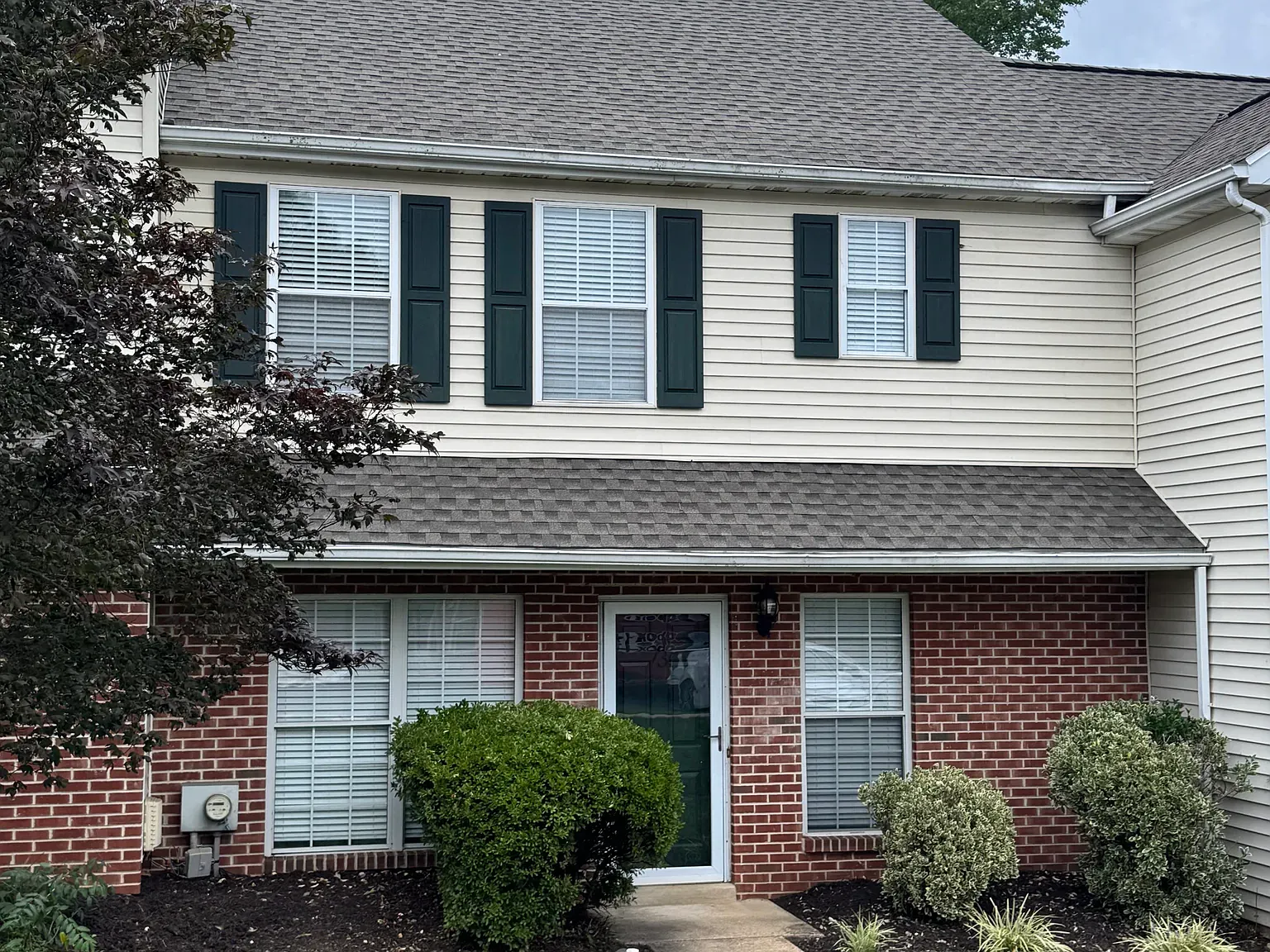 3 bed, 2.5 bath, 1488 sqft, $2,700 — Photo 2
