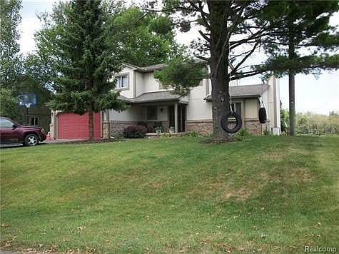 1st image of 3926 Loch Dr