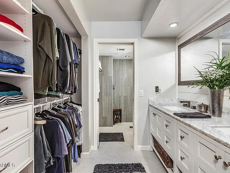 5402 E Windsor Ave #17 — Photo 15
