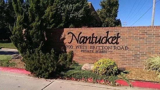 2 bed, 1050 sqft, $1,200 — Photo 2