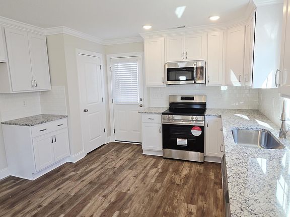 5th image of 636 Abigail Taylor Drive #B