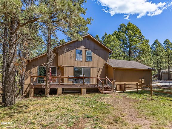 3rd image of 2063 N Rain Tree Rd