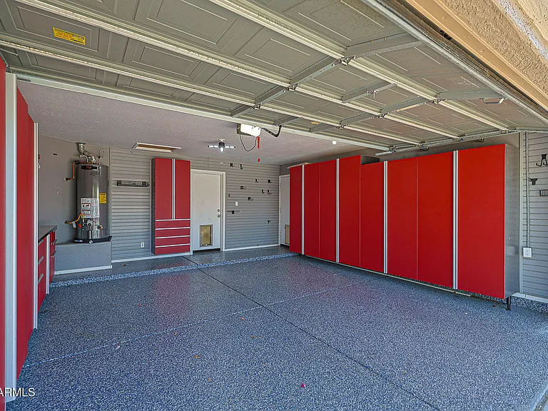 8747 W Adam Ave — Photo 29