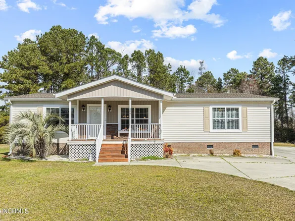 306 Brookside Court, Peletier, NC 28584