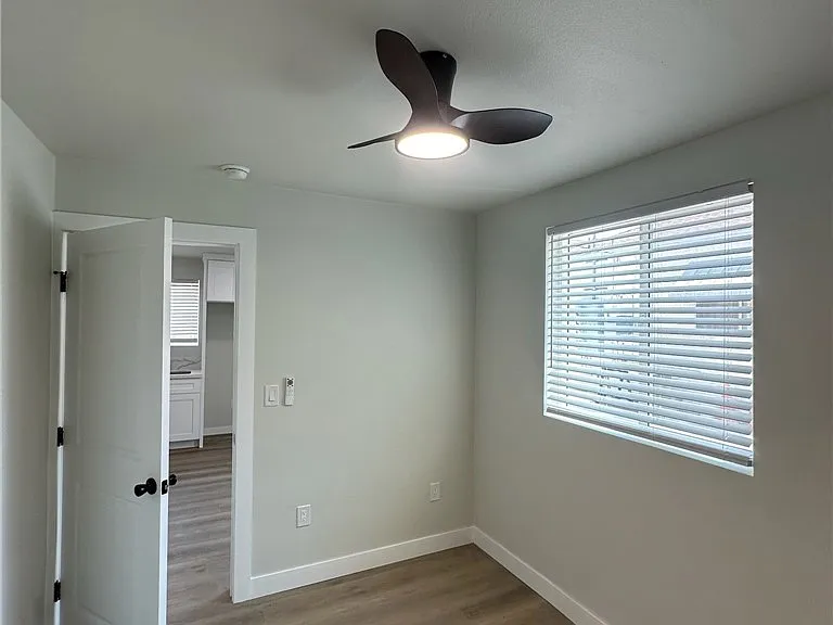 8939 Elizabeth Ave #E — Photo 7