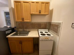 1422 W Diamond St APT 3, Philadelphia, PA 19121