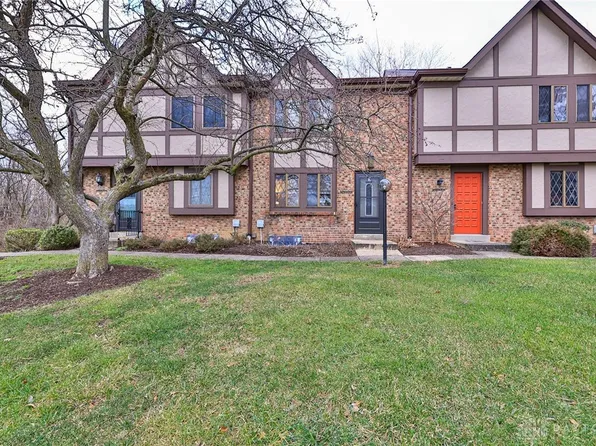 7513 Old English Dr #222, West Chester, OH 45069