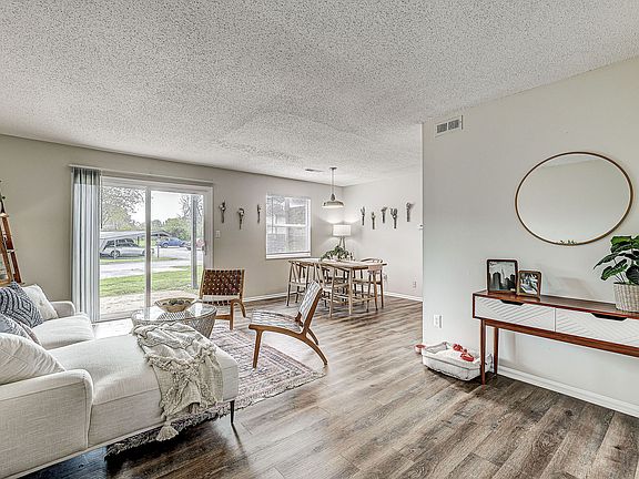 4th image of 1563 Stonehedge West Dr #1191-A