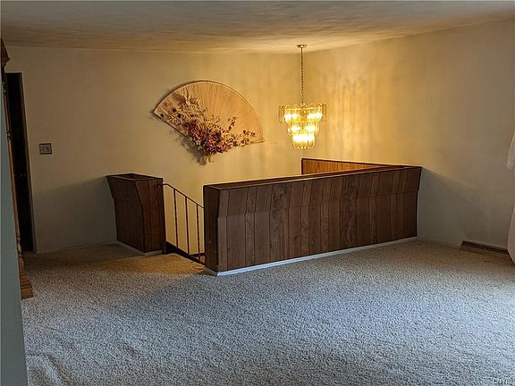 4th image of 306 Cooper Ln