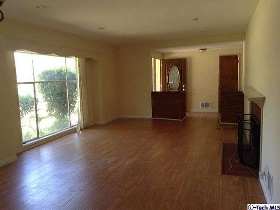 2nd image of 4365 Fairlawn Dr