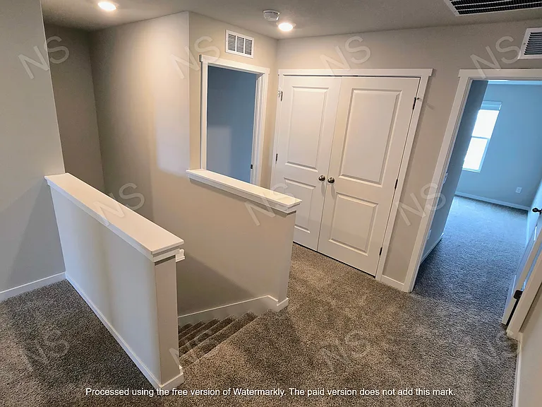 523 Kinley Dr — Photo 18