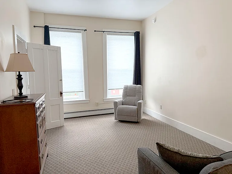 43 Main St #2E — Photo 1