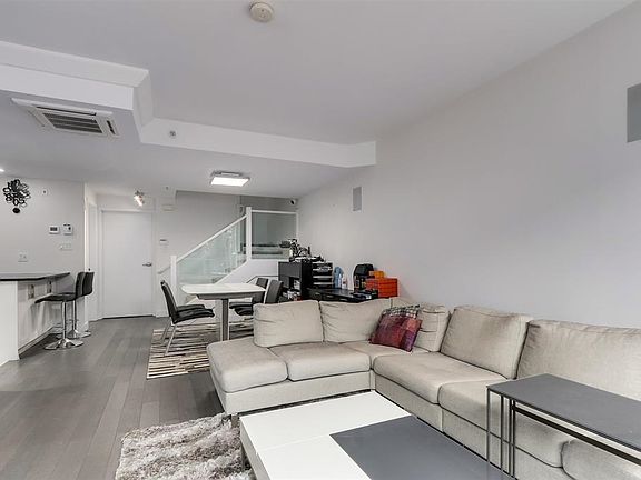 4th image of 1405 W 7th Ave