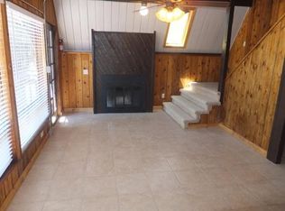 33288 Holcomb Creek Dr, Green Valley Lake, CA 92341