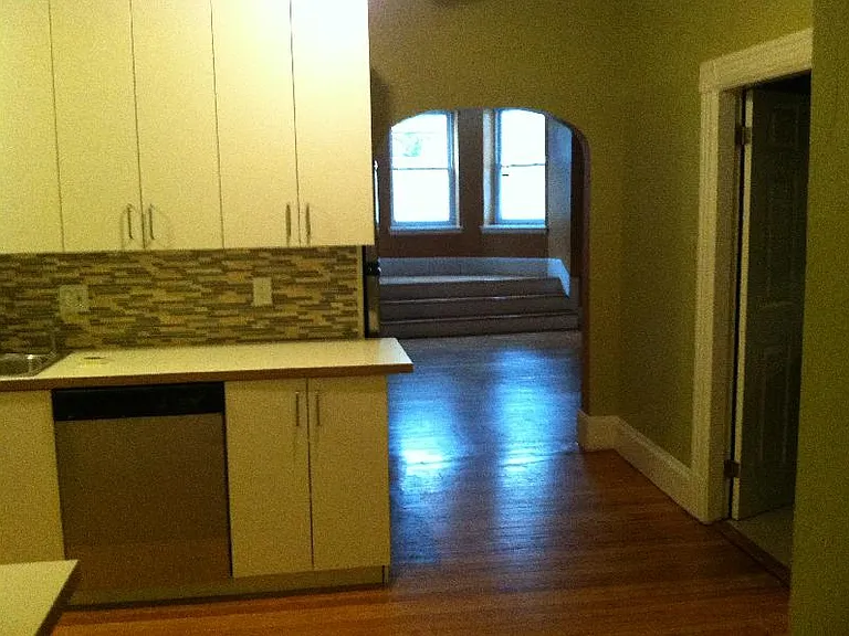 Beacon St — Photo 8