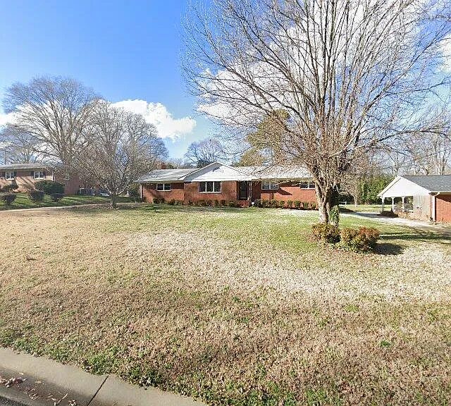 1623 Revlon Pl — Photo 3